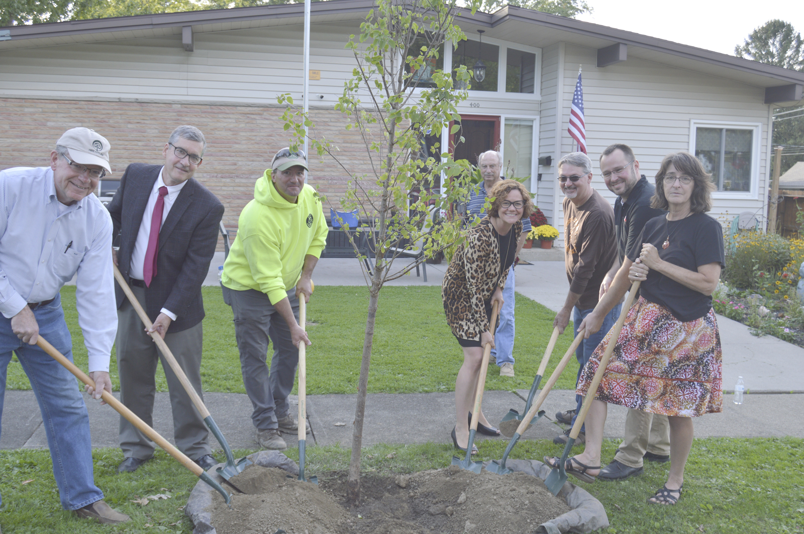 Grant Helps Parks Dept. Plant Trees Across City News